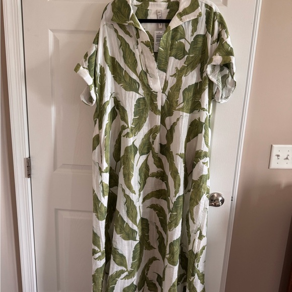 Torrid Leaf Print Green and White Kaftan - Picture 1 of 3